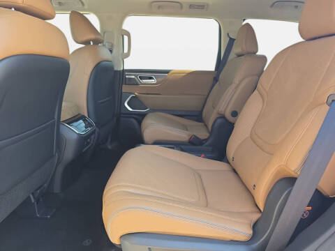 2027 Infiniti QX80 Luxe