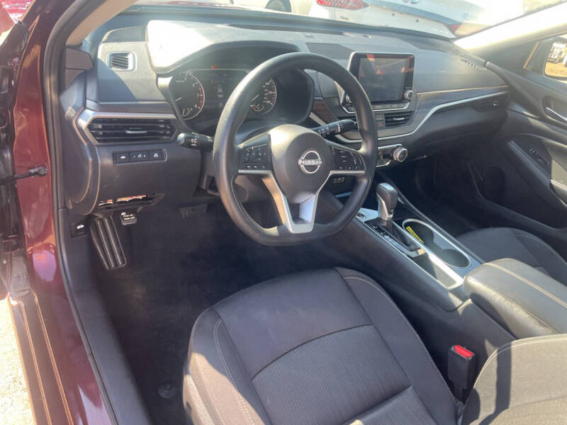 2024 Nissan Altima 2.5 SV