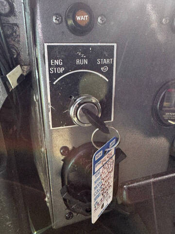 2005 AM General HMMWV