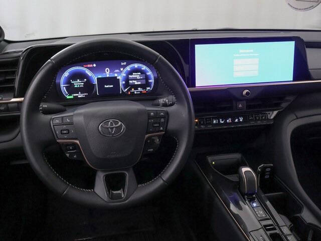 2024 Toyota Crown Limited