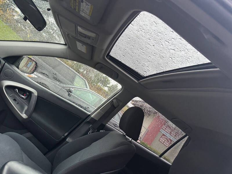 2009 Toyota RAV4 Sport