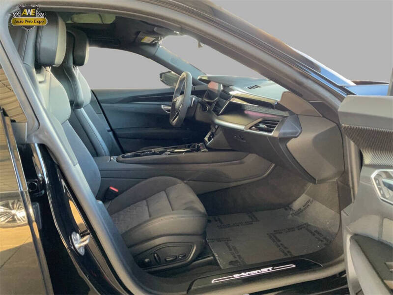 2022 Audi e-tron GT quattro Prestige