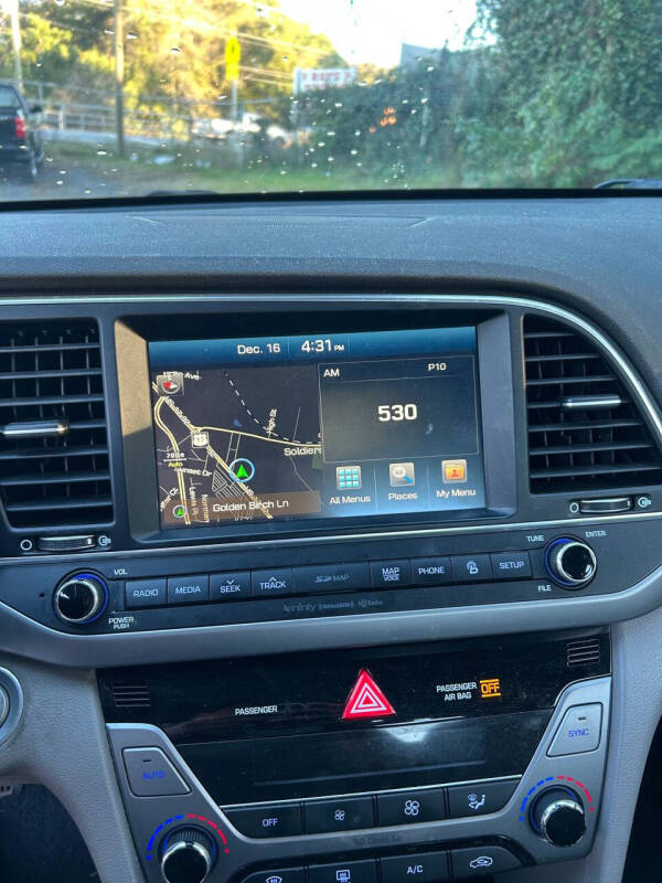 2017 Hyundai Elantra