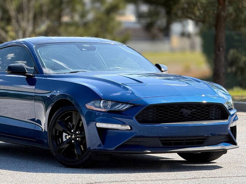 2022 Ford Mustang EcoBoost
