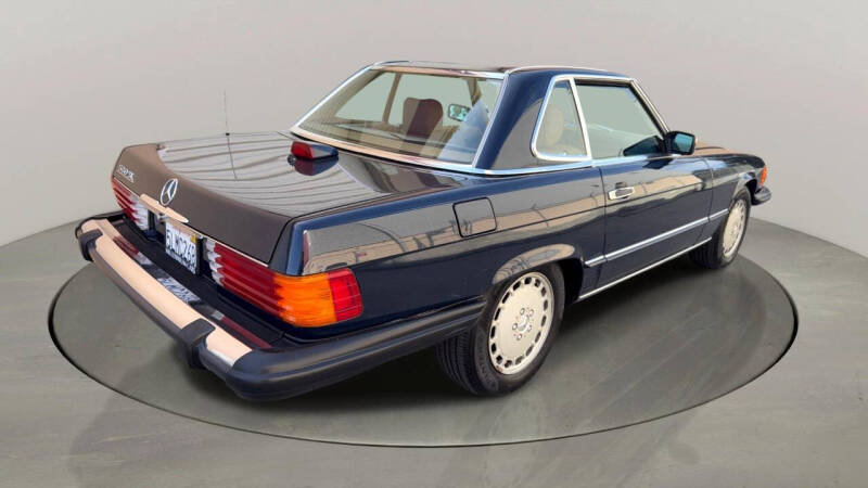 1986 Mercedes-Benz 560-Class 560 SL
