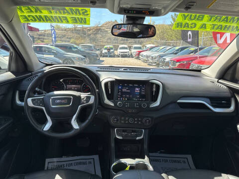 2024 GMC Terrain SLT