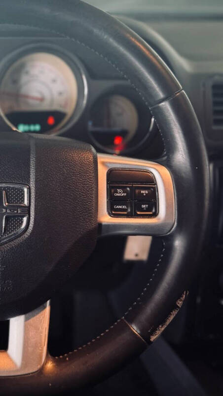 2012 Dodge Challenger SXT Plus