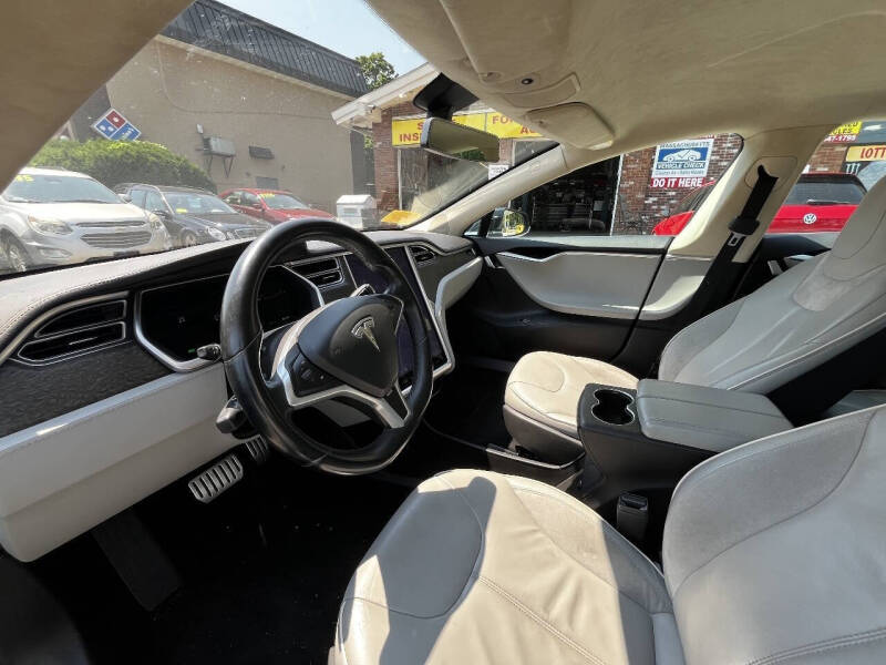 2013 Tesla Model S Performance