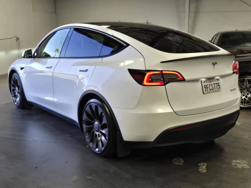 2023 Tesla Model Y Performance