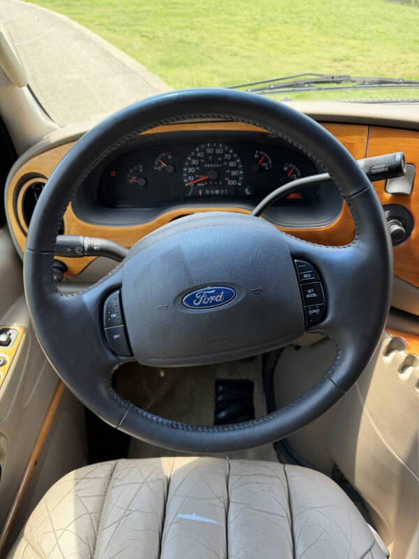 2003 Ford E-Series E-150