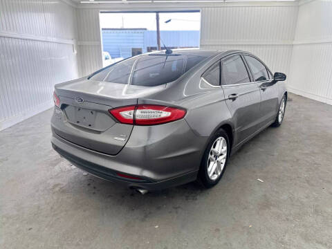 2014 Ford Fusion SE