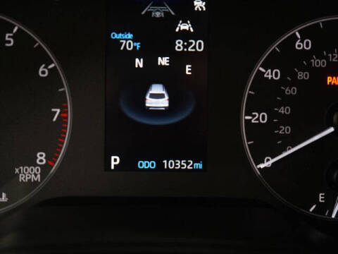 2025 Toyota Corolla Cross LE