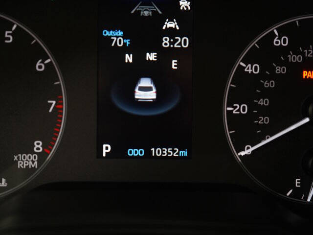 2025 Toyota Corolla Cross LE