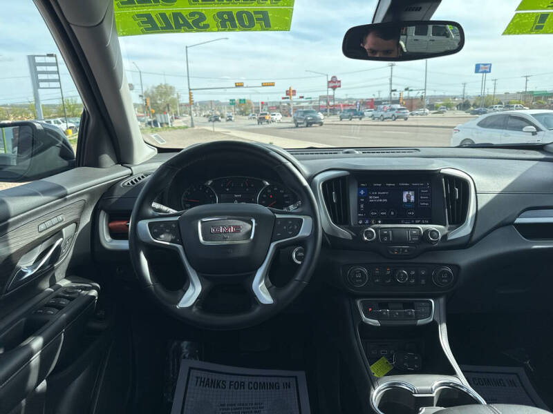 2024 GMC Terrain SLT