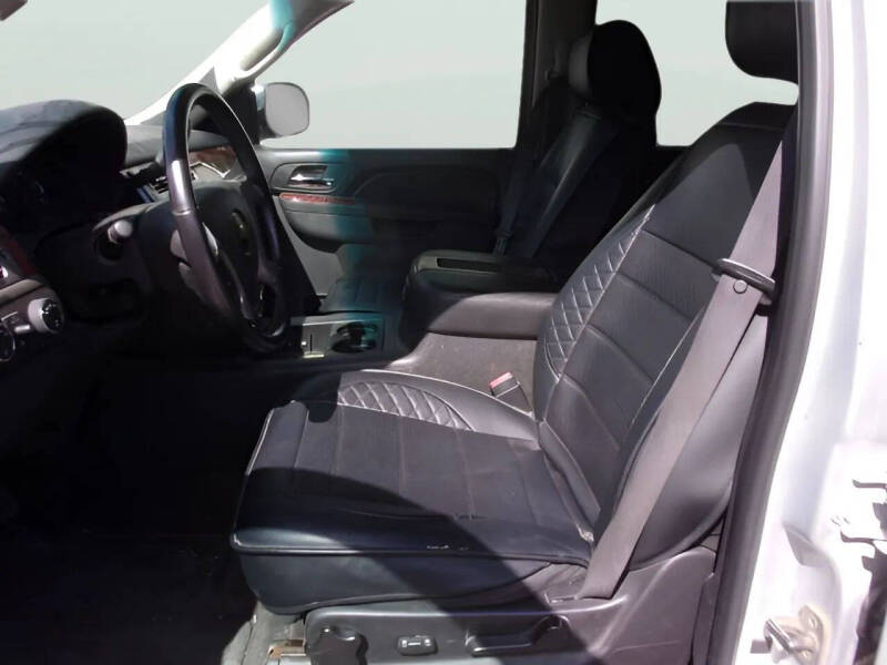 2012 Chevrolet Avalanche LT