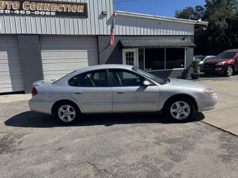 2004 Ford Taurus SES