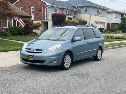 2008 Toyota Sienna for sale at Reis Motors LLC in Lawrence NY