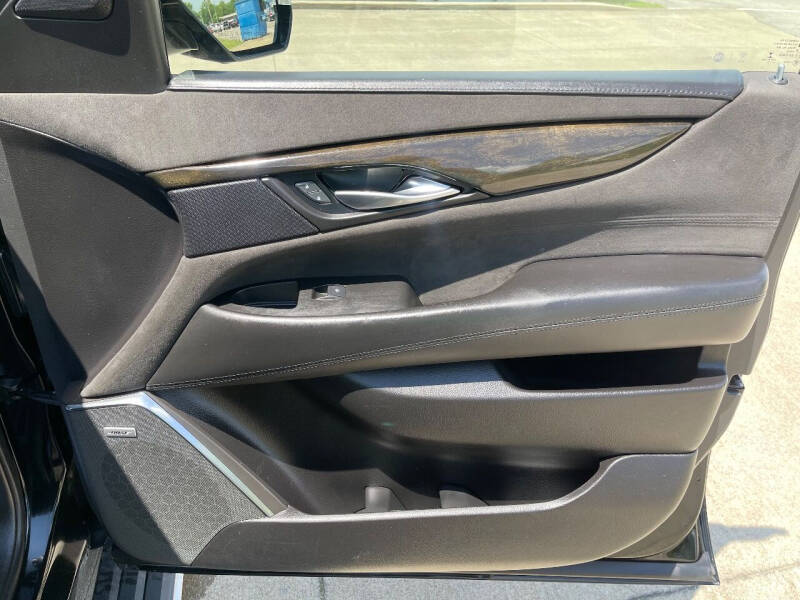 2017 Cadillac Escalade Platinum