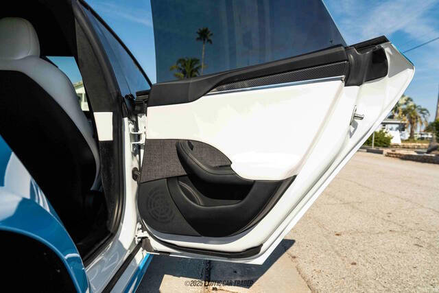 2022 Tesla Model S Plaid