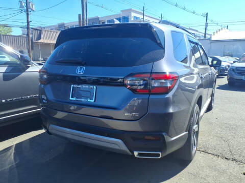 2023 Honda Pilot Elite