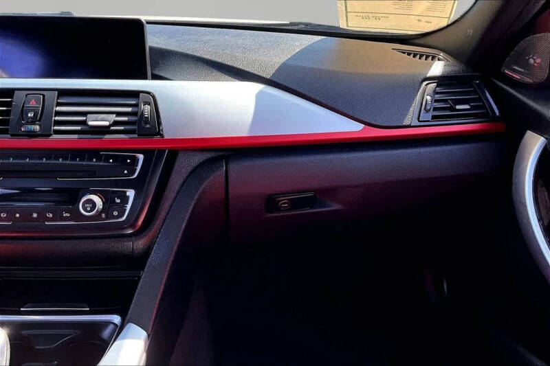 2012 BMW 3 Series 328i