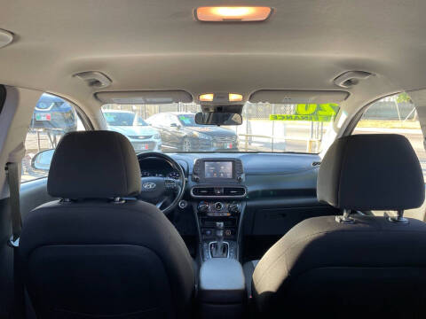 2020 Hyundai Kona SEL