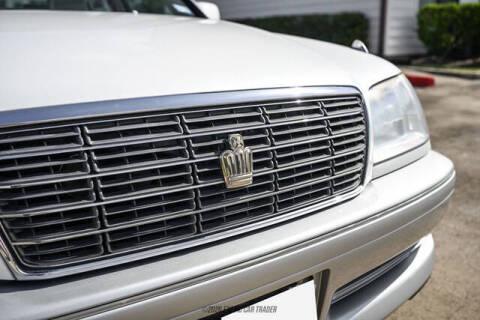 2000 Toyota Crown