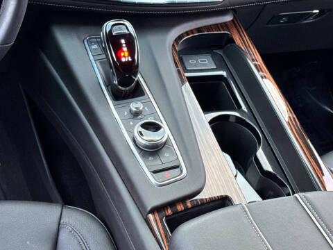 2024 Cadillac Escalade Luxury