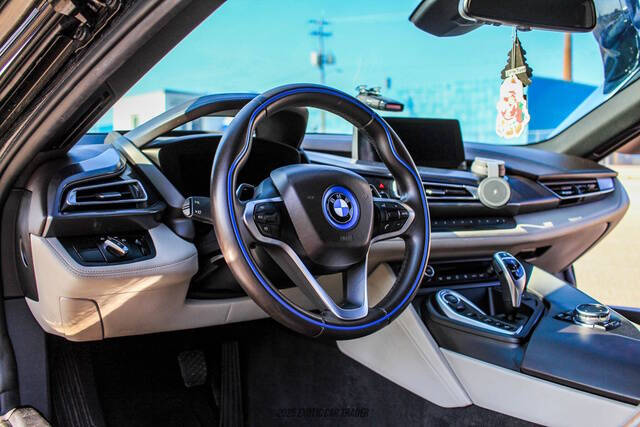 2016 BMW i8