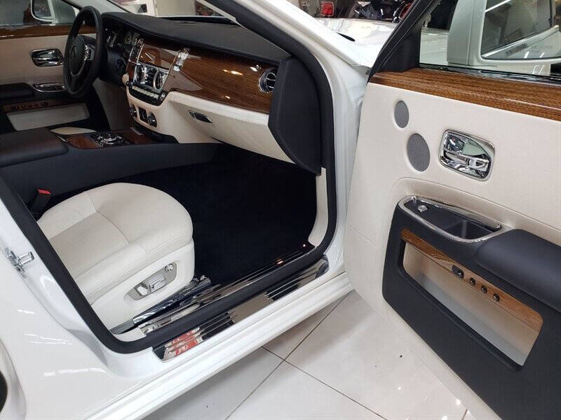 2013 Rolls-Royce Ghost 5