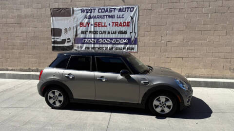 2017 MINI Hardtop 4 Door Cooper