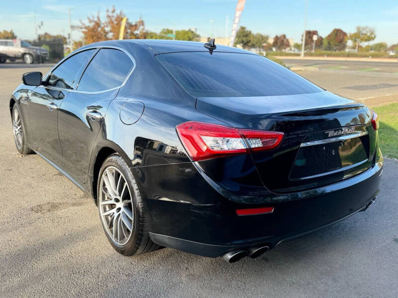 2017 Maserati Ghibli