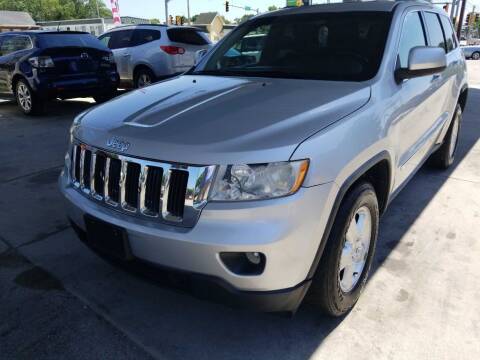 2012 Jeep Grand Cherokee for sale at SpringField Select Autos in Springfield IL