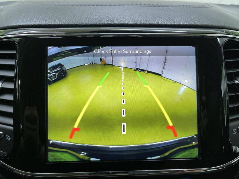 2019 Jeep Grand Cherokee Summit