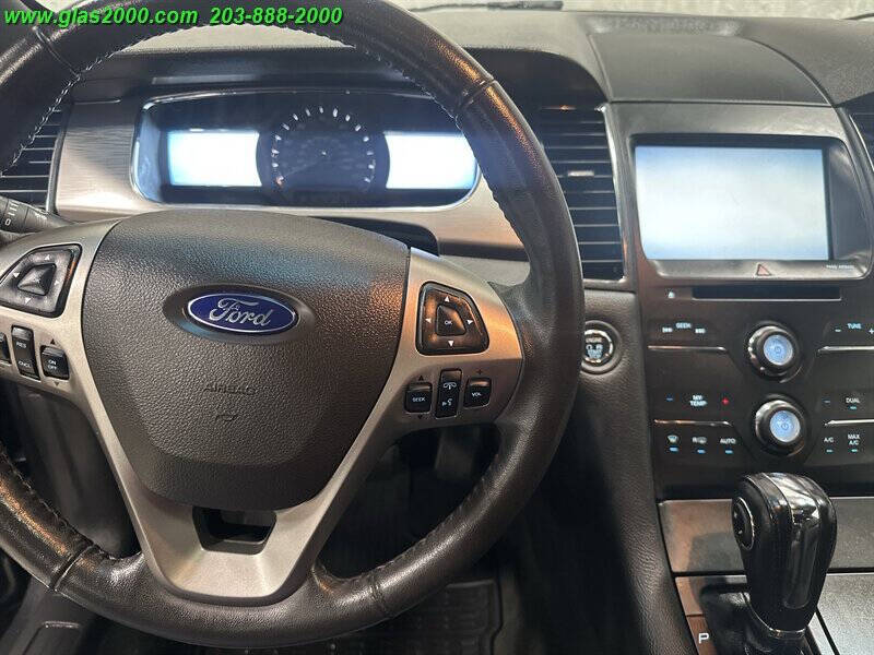 2015 Ford Taurus SEL