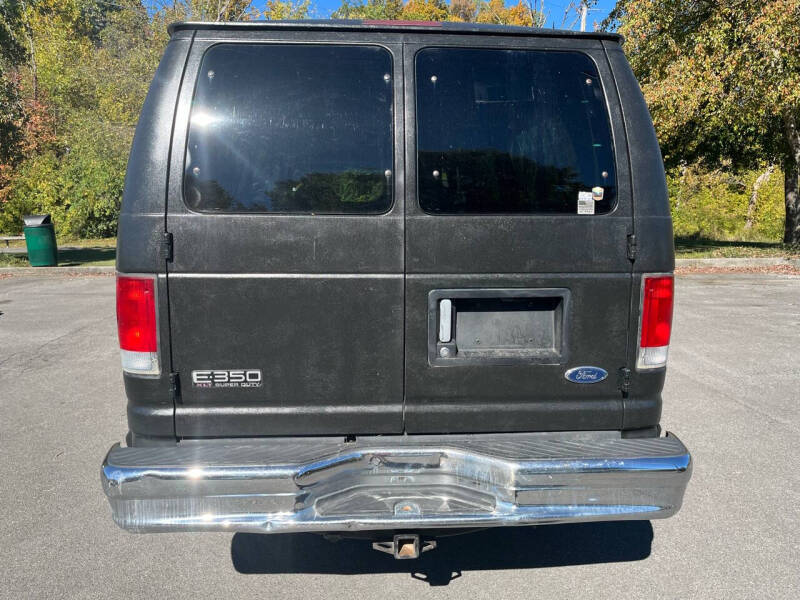 2000 Ford E-350 XLT SD