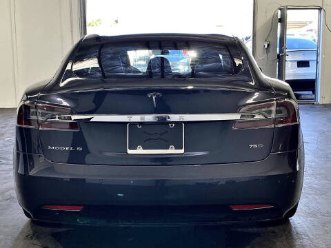 2017 Tesla Model S 75D