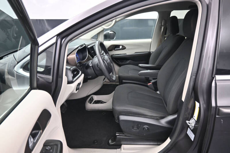 2017 Chrysler Pacifica Touring
