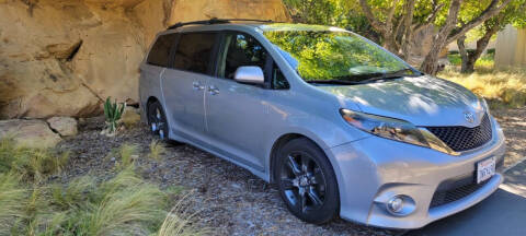 2015 Toyota Sienna SE Premium 8-Passenger
