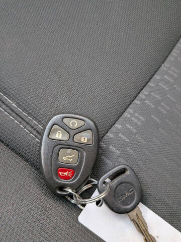 2013 GMC Acadia SLE-2