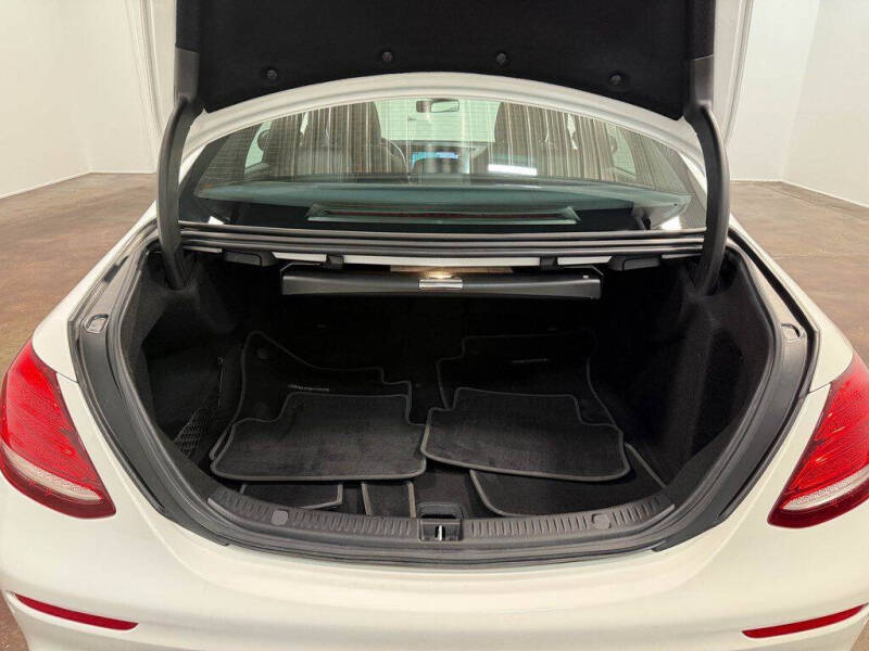 2017 Mercedes-Benz E-Class E 300 4MATIC