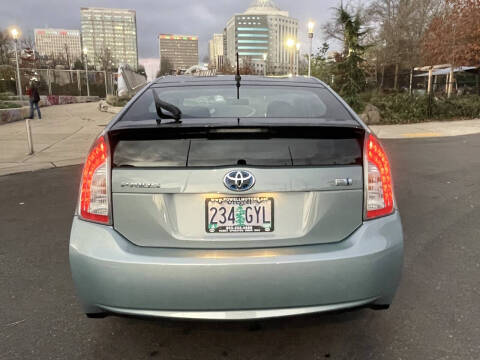 2014 Toyota Prius Two