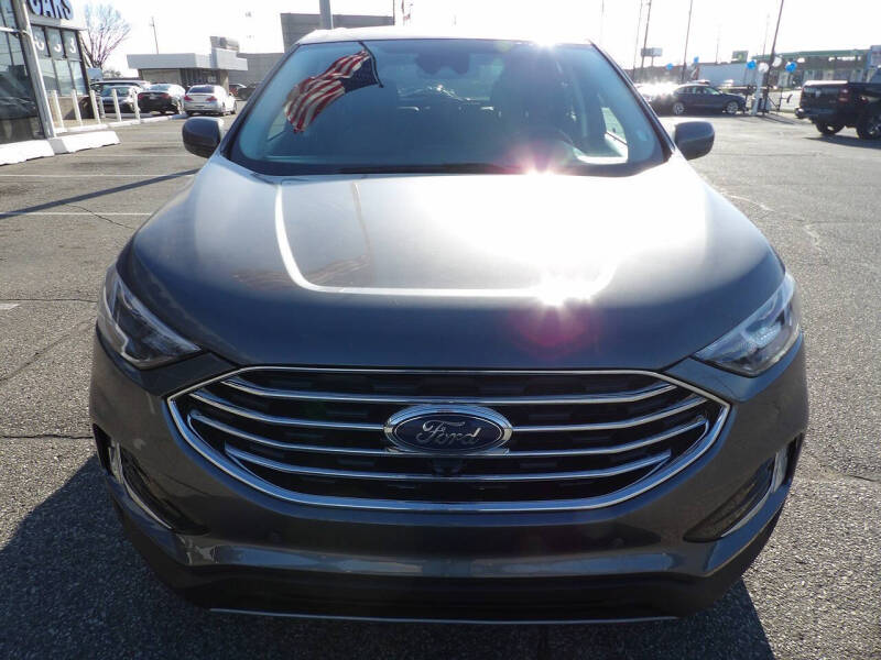 2022 Ford Edge SEL