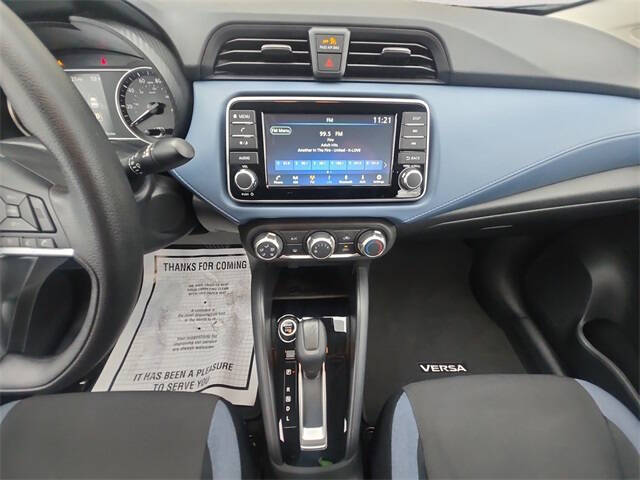 2025 Nissan Versa SV