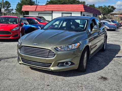 2013 Ford Fusion Hybrid SE