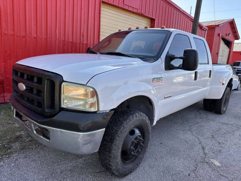 2005 Ford F-350 Super Duty XL's photo
