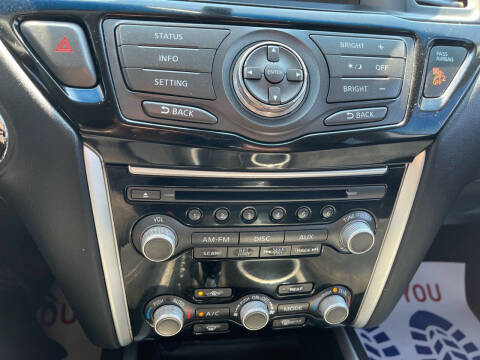 2013 Nissan Pathfinder SV