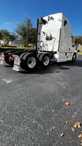 2018 Freightliner Cascadia