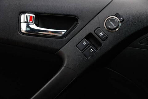 2011 Hyundai Genesis Coupe 2.0T