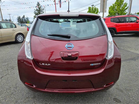 2017 Nissan LEAF SV